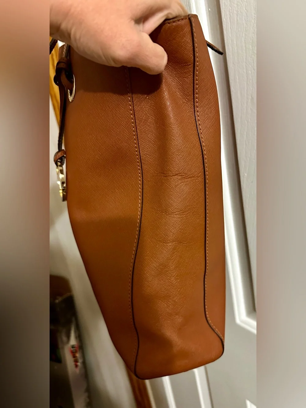 Michael Kors Jet Set Travel Large Saffiano Leather North-South Tote. - Picture 6 of 14